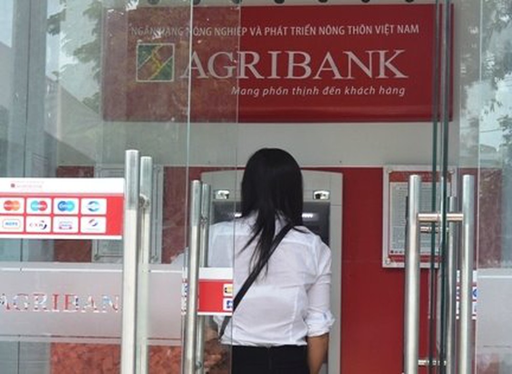 Kiểm tra tài khoản agribank qua cây ATM